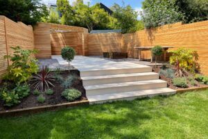 Siberian larch screening, porcelain bullnose steps and plants